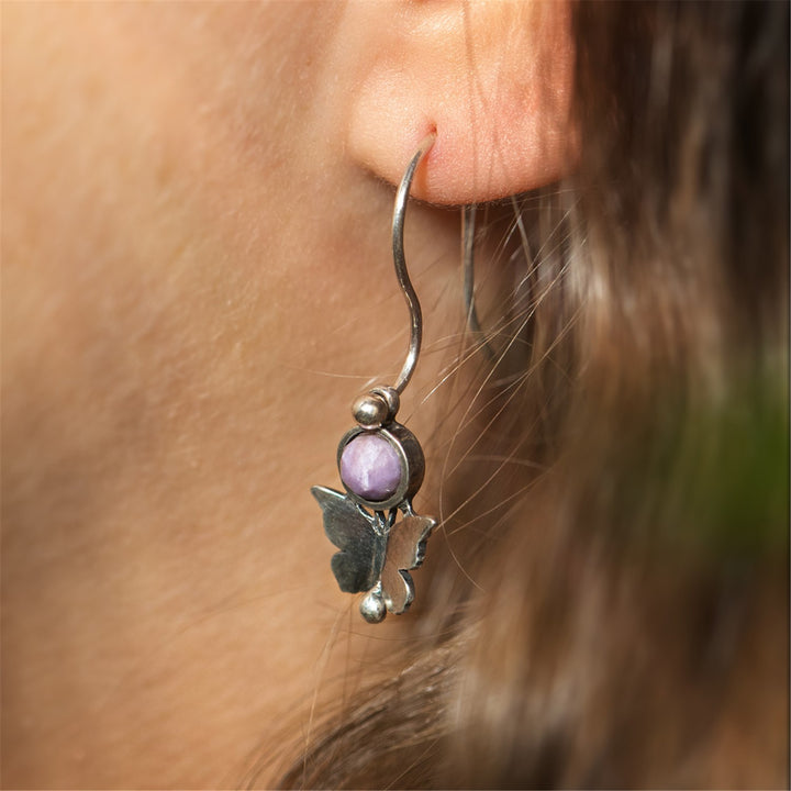 バタフライキスイヤリングウィズシルバーフック（セット） – トロール