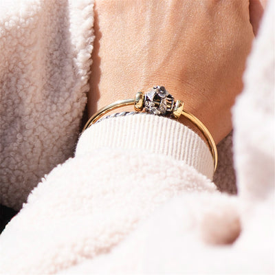 ジョイ フラッターズ・ビーズ