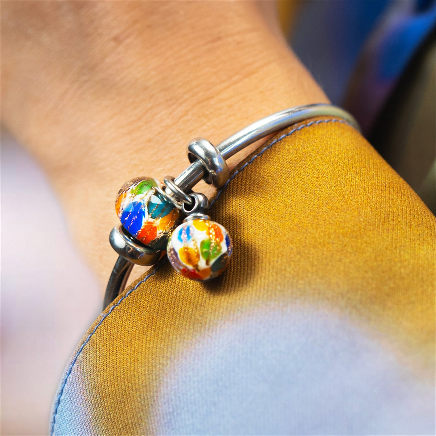 トロールビーズ　タッセル ミッドナイト コンフェッティ タッセル – トロールビーズ